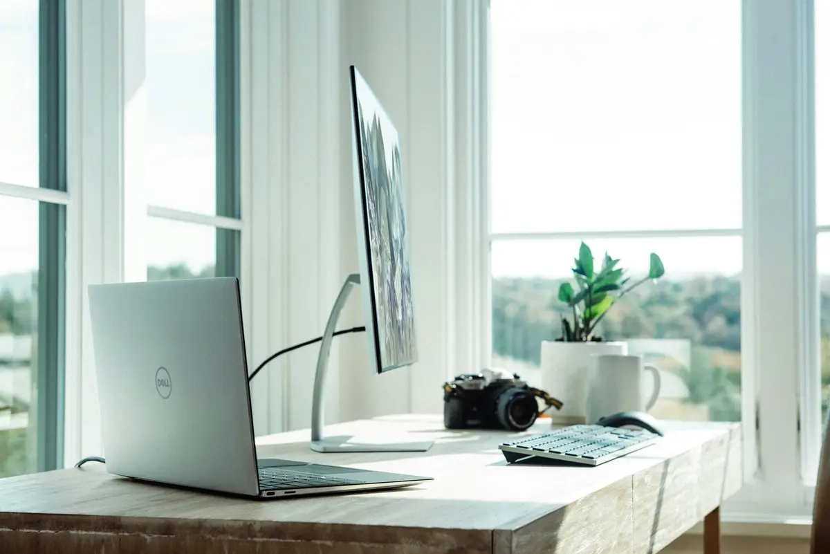 Budget Dual-Monitor Standing Desk Setup Guide